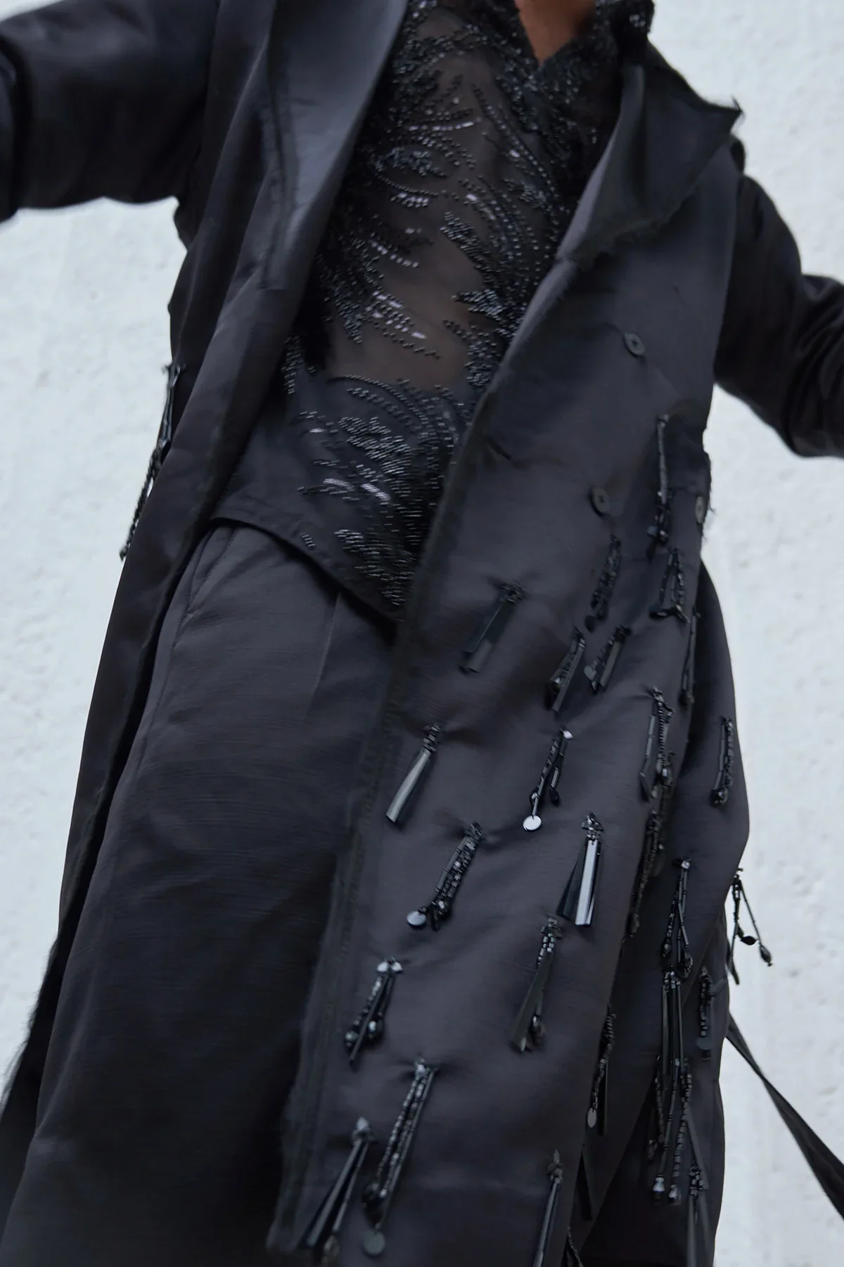 Aahil Embroidered Trench Coat With Pants - Image 4