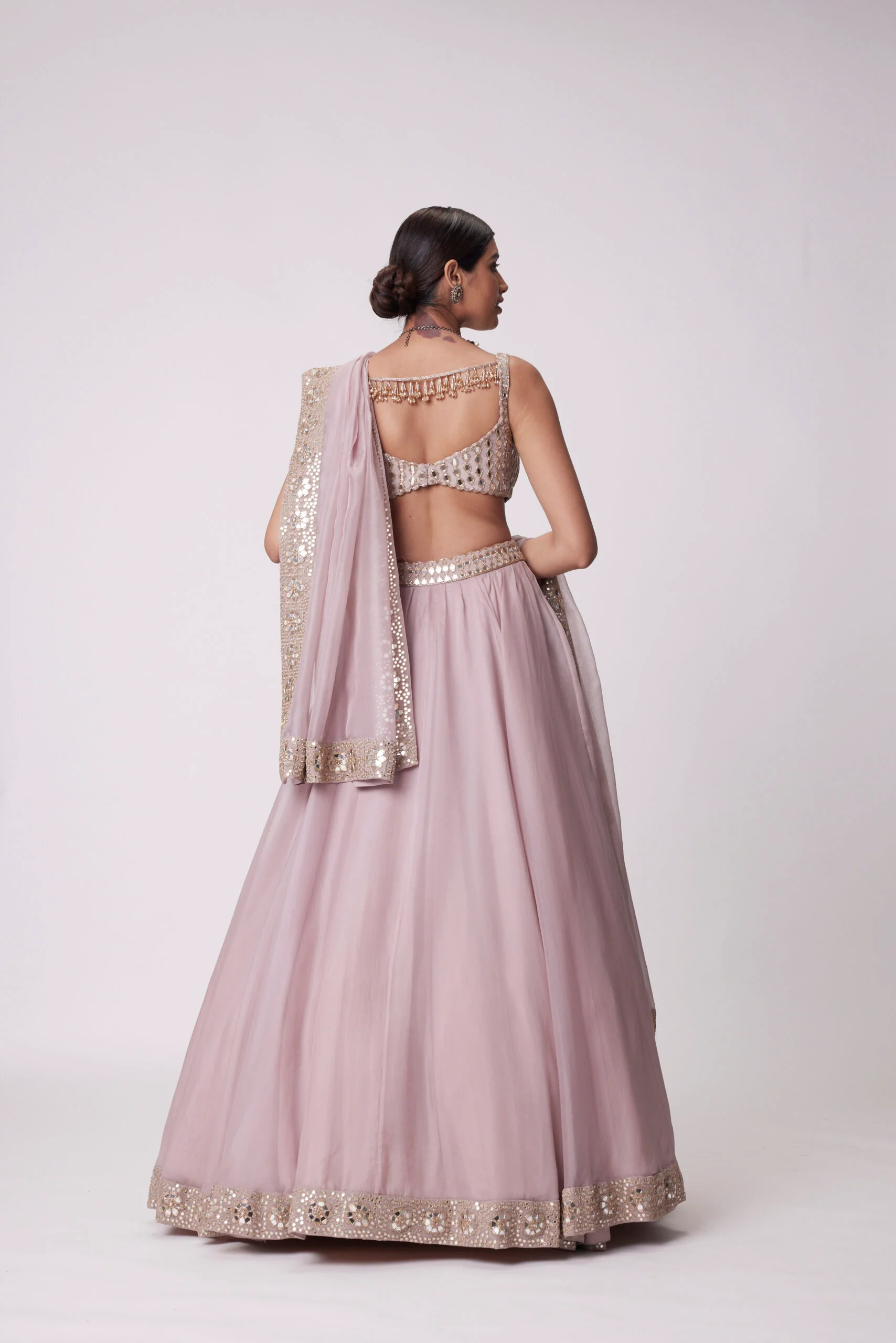 Ash Pink mirror Hand Embroidered Lehenga Set - Image 5