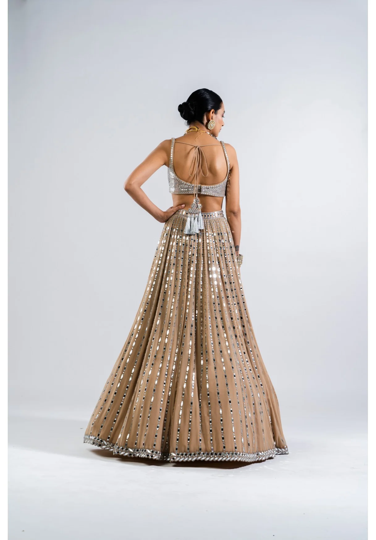 Beige Linear Drop Lehenga With Metallic Blouse - Image 4