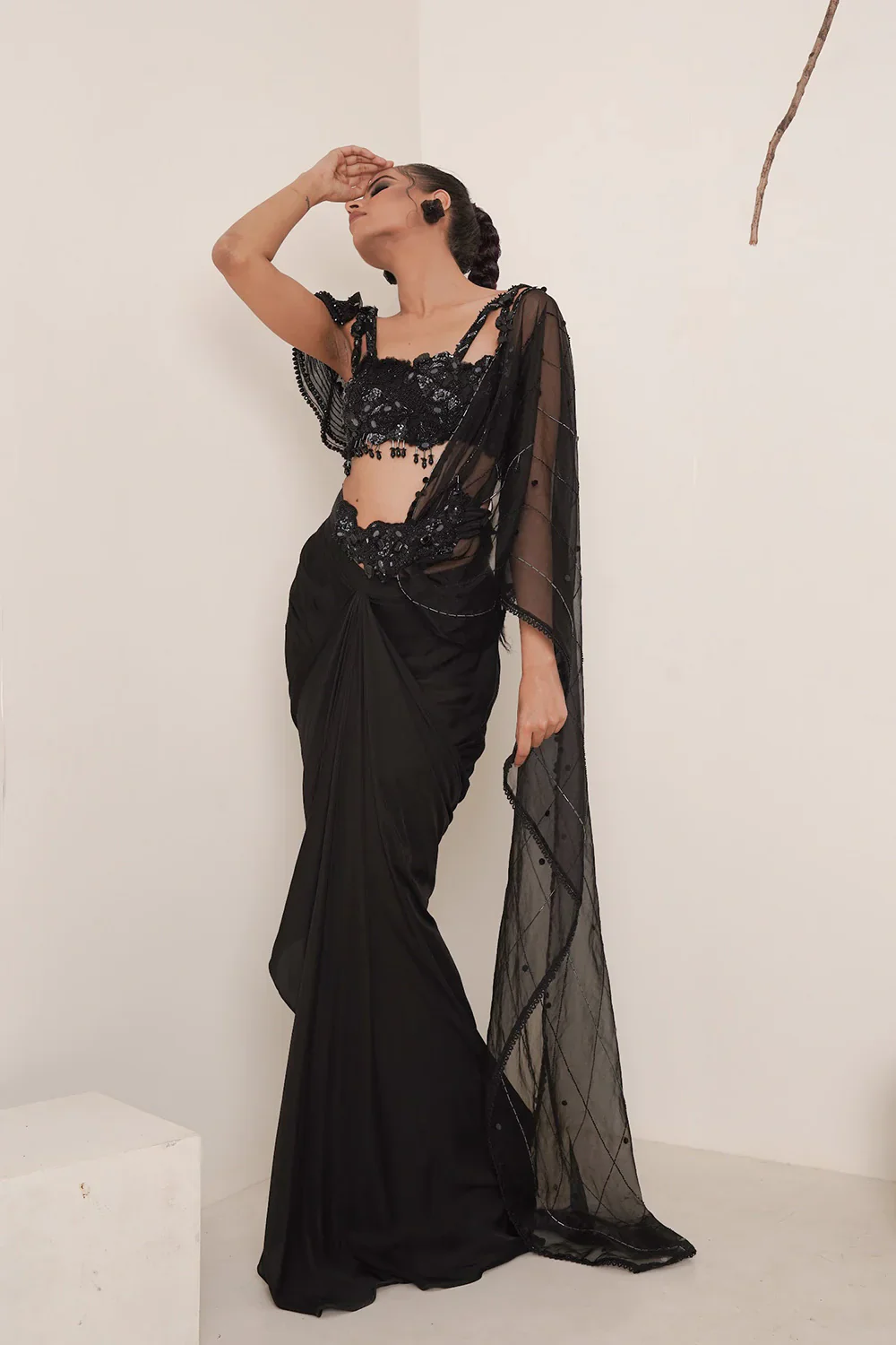 Black Saree - Image 6