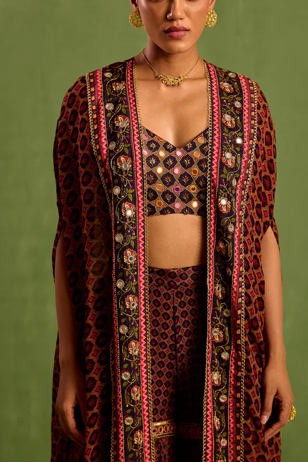 Black Viscose Chinon Embellished Bead Geometric Printed Asymmetric Gharara Set - Image 3