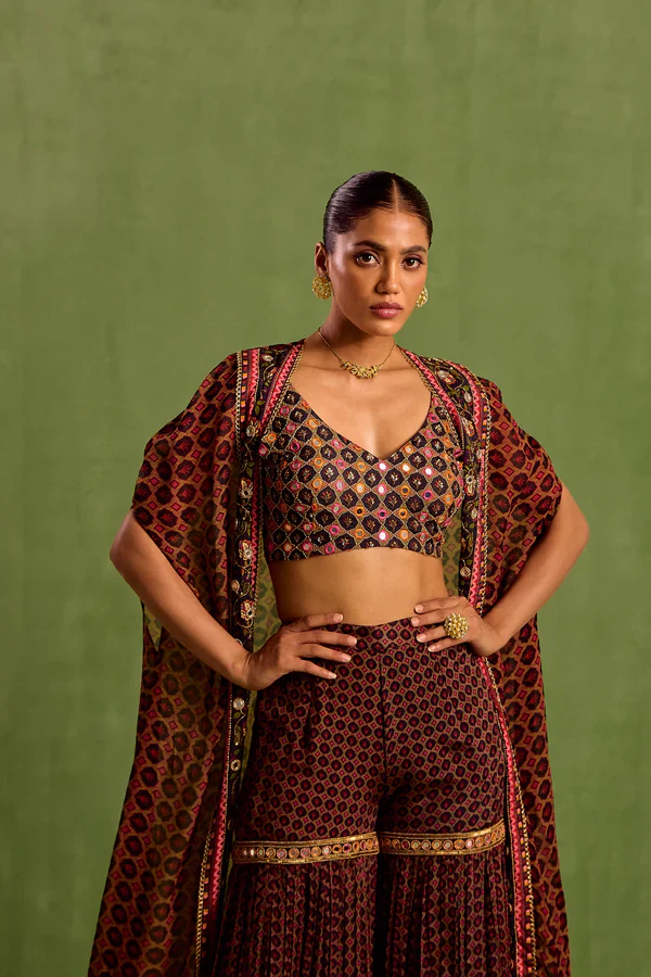Black Viscose Chinon Embellished Bead Geometric Printed Asymmetric Gharara Set - Image 4