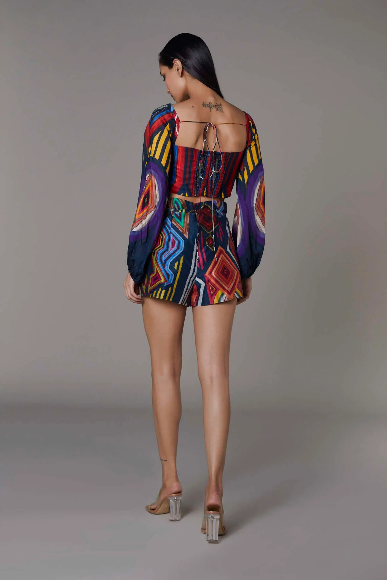 Blouse & Shorts - Image 2