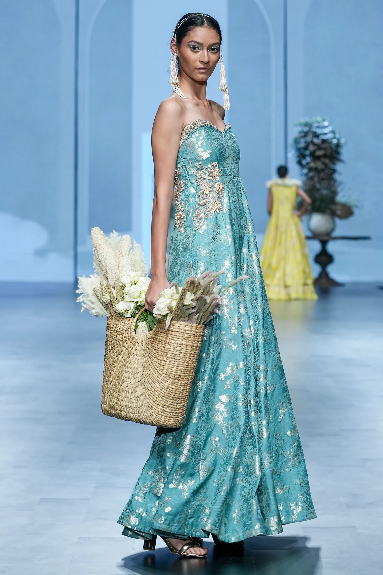 Blue Russian Jacquard Woven Floral Sweetheart Neck Jumpsuit - Image 4