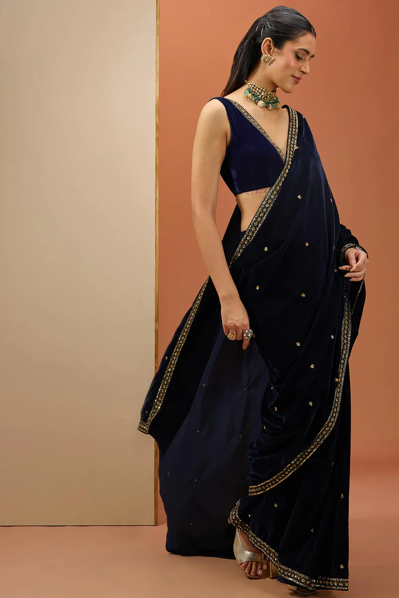 Blue Velvet Saree Set - Image 4