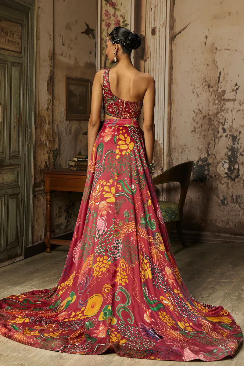 Deep Red Printed And Highlighted Slit Skirt Set - Image 4