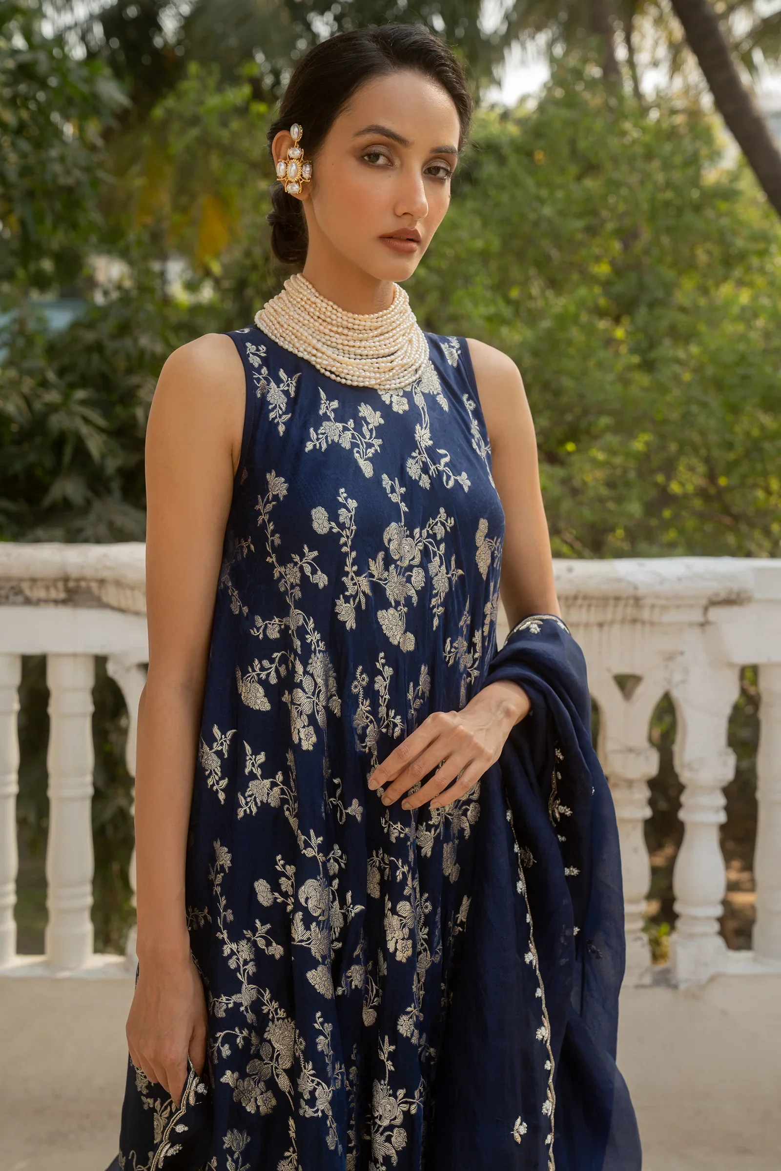 Elegant Jacquard Kurta Set - Image 2