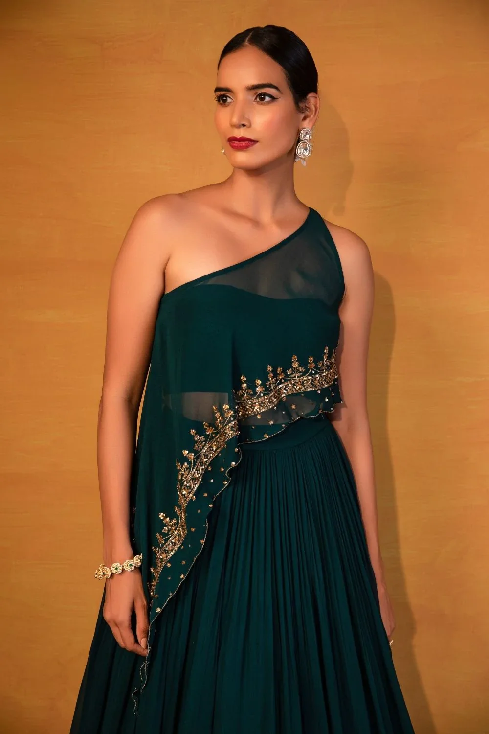 Emerald Cape Set - Image 3