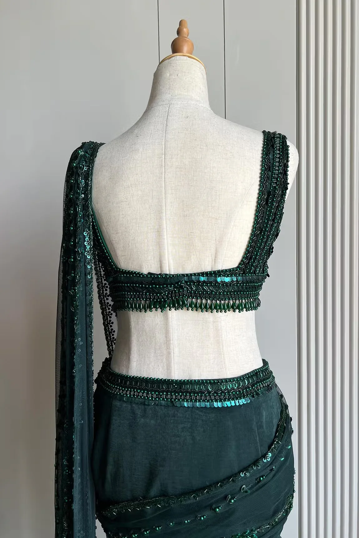 Emerald Green Net Embroidered Saree With Blouse - Image 2
