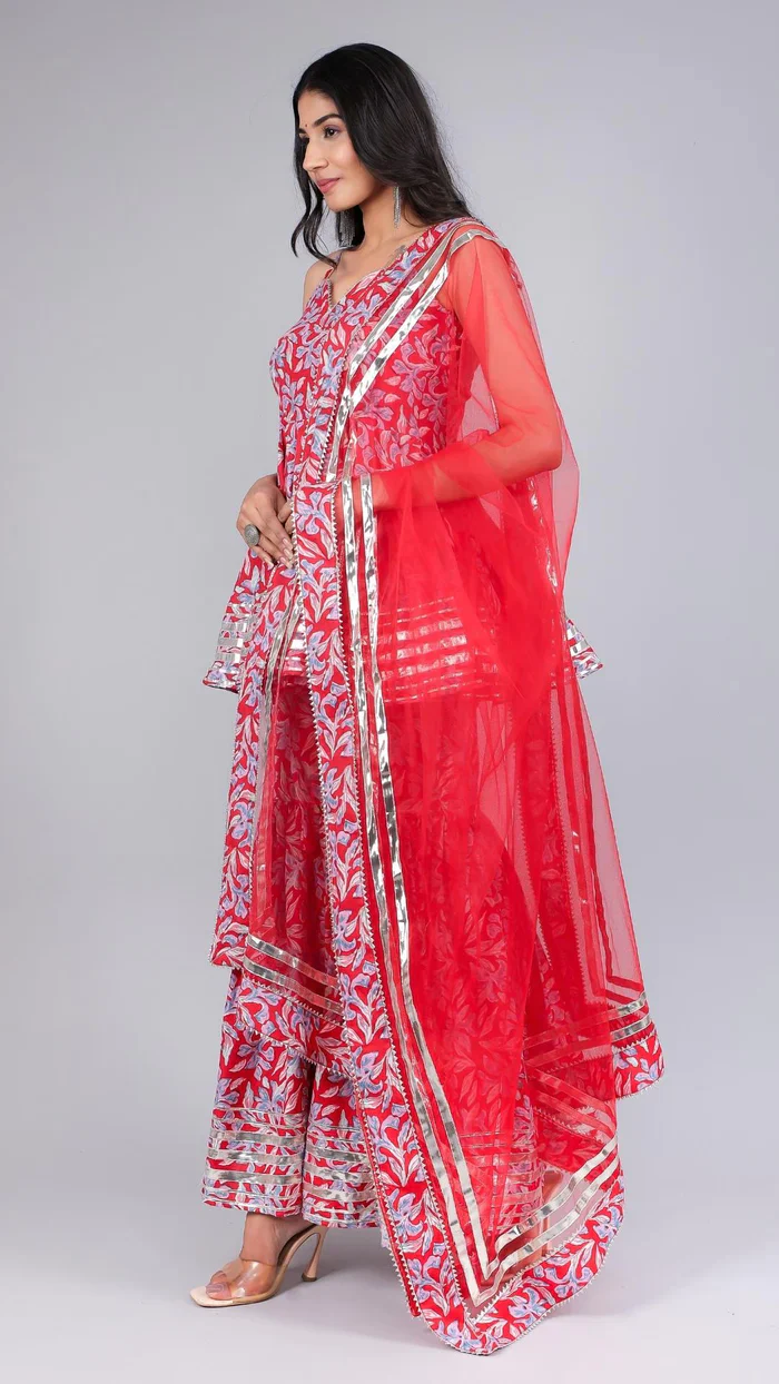 Fiza red cotton sharara set - Image 4