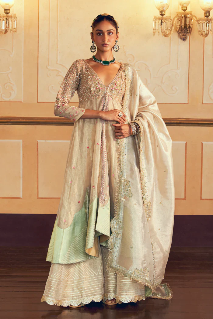 Genelia Deshmukh Pearl ivory silk Zari Tissue Jacket With Sharara and Dupatta - Image 3