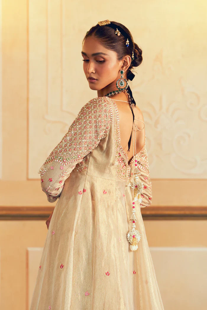 Genelia Deshmukh Pearl ivory silk Zari Tissue Jacket With Sharara and Dupatta - Image 4