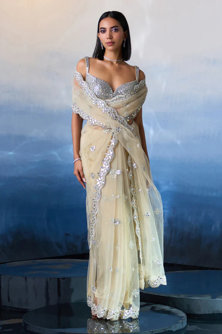 Gold Net Saree - Image 2