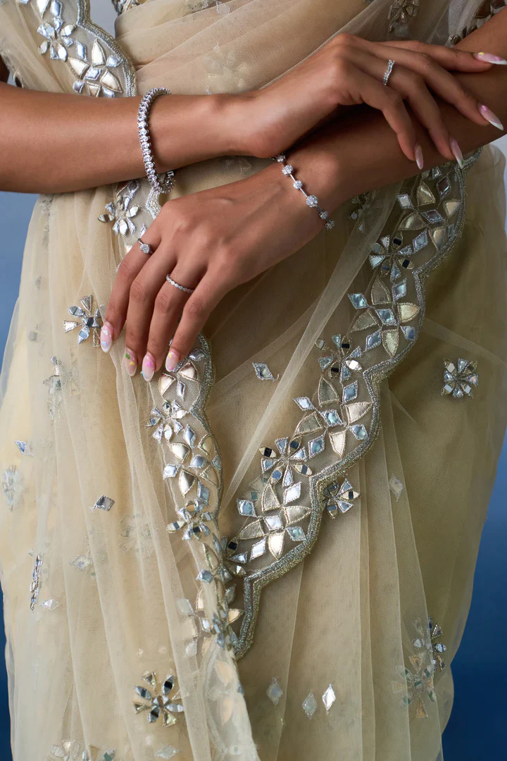 Gold Net Saree - Image 8