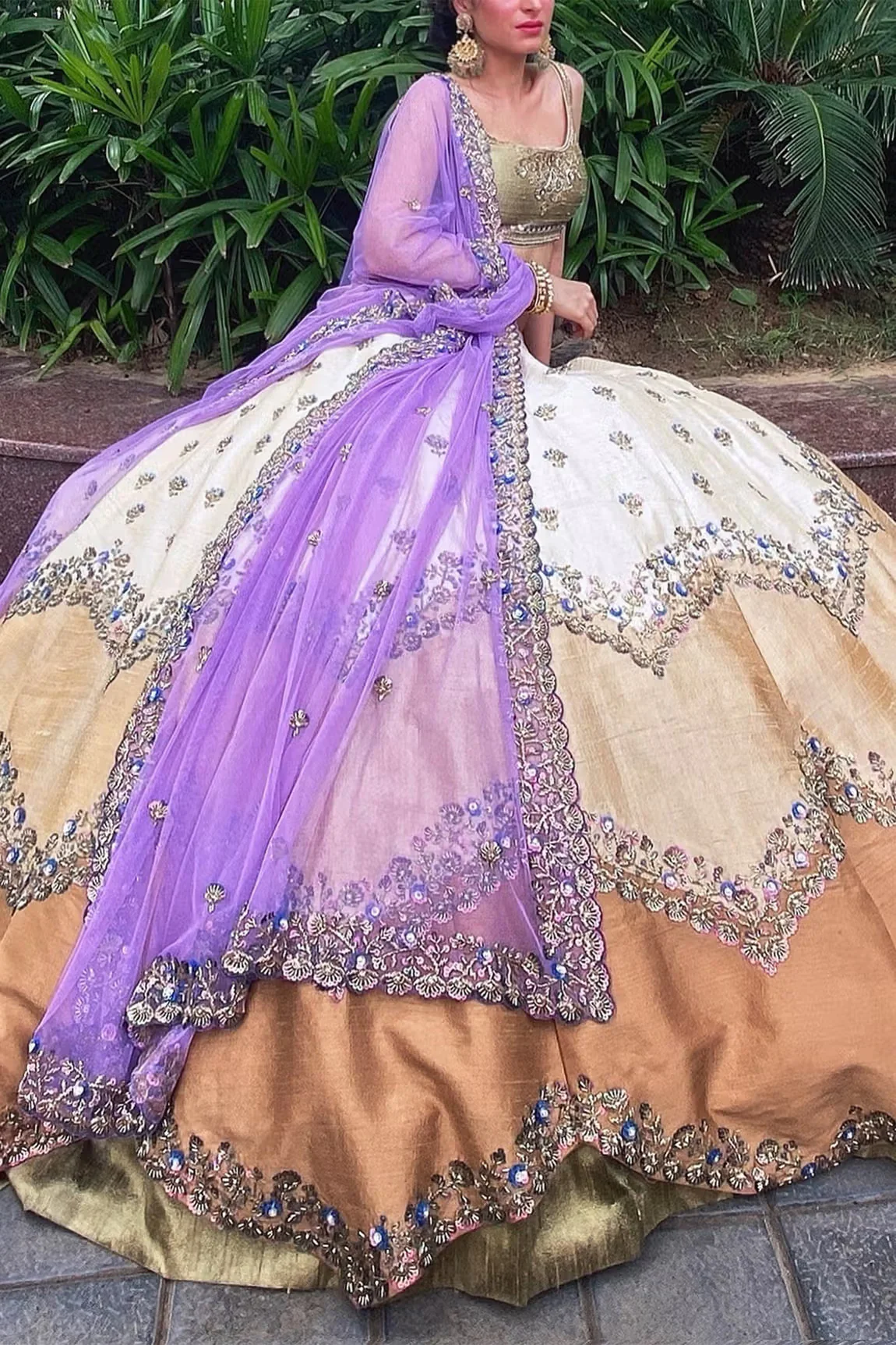 Gold Raw Silk Embroidered Lehenga Set - Image 3