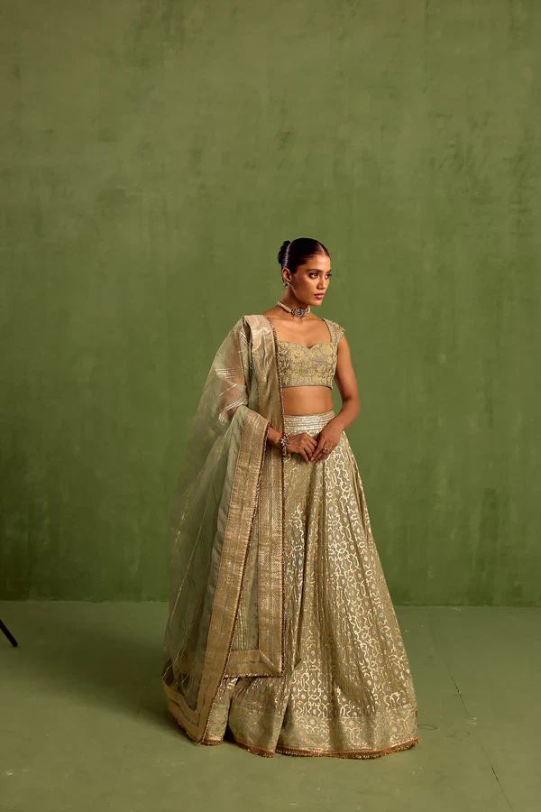 Green Banarasi Chanderi Woven Geometric Sweetheart Jaal Lehenga Set - Image 3