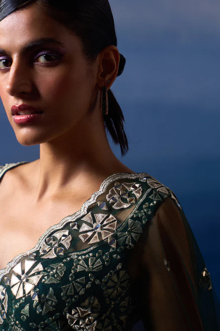 Green Net Saree - Image 4
