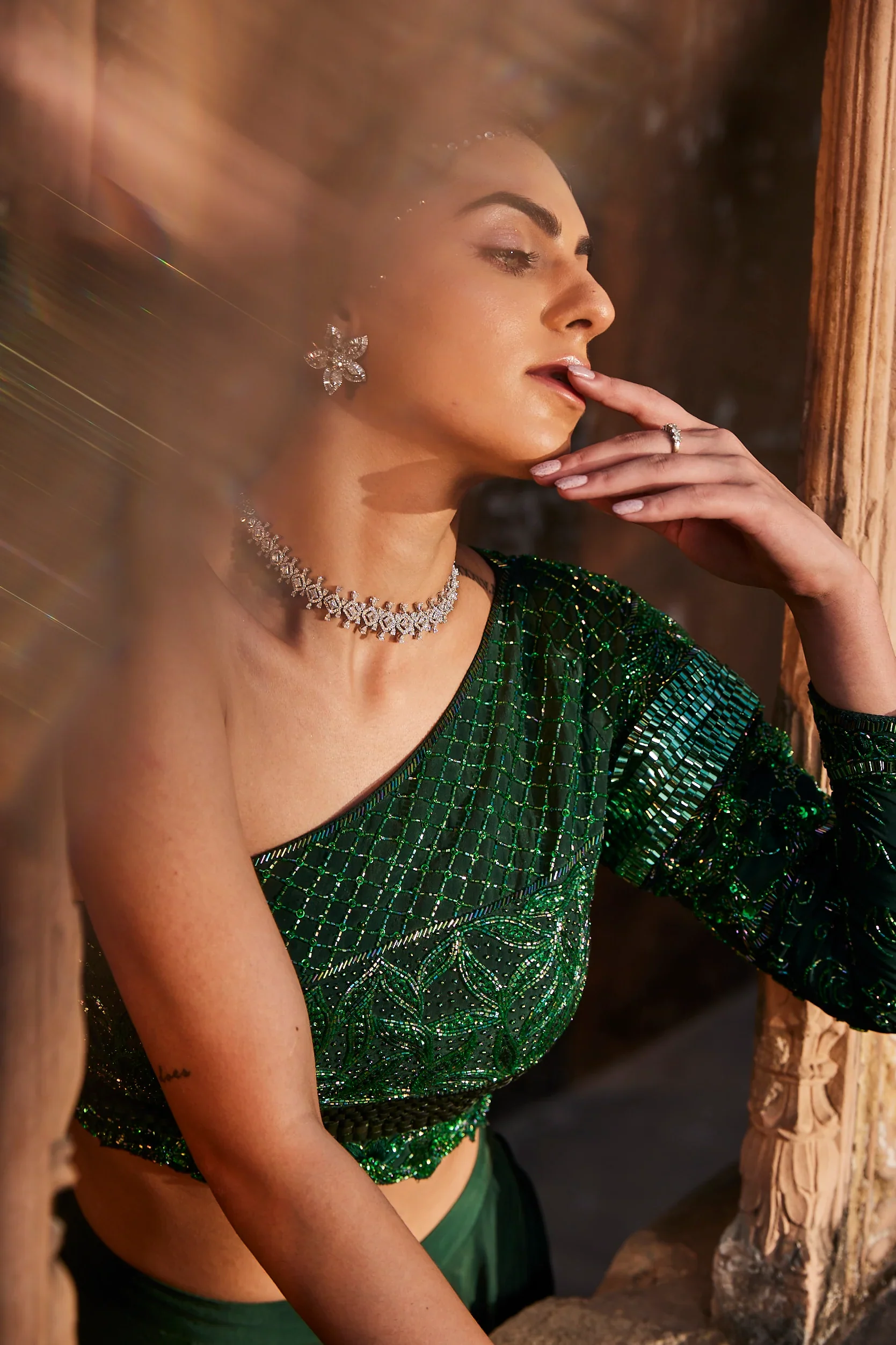 Green One Shoulder Top And Skirt - Image 4