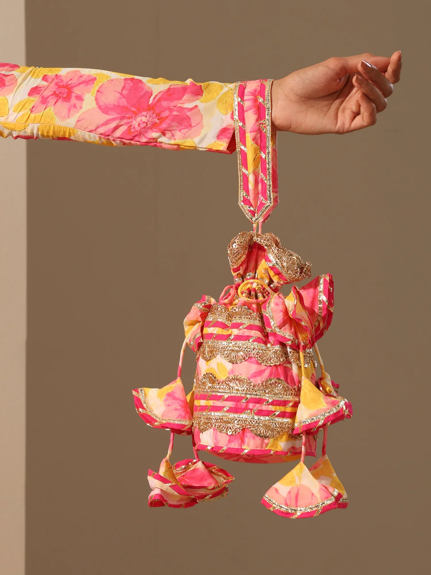 Gul Rangrez Sharara Set - Image 7