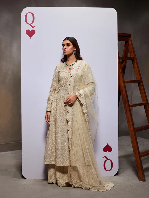 HELENA Kurti Set With Breezy Silhouette - Image 3