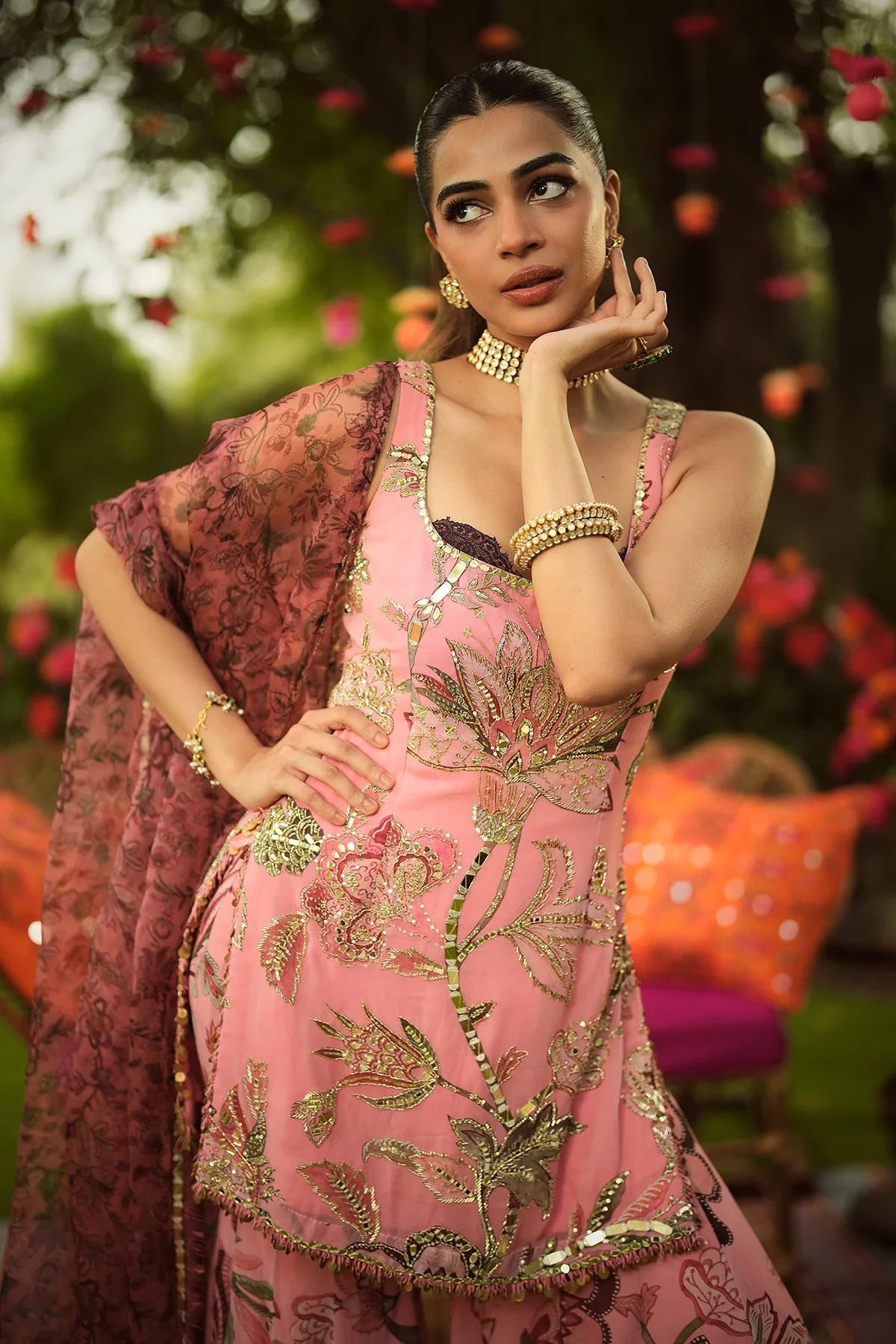 HIBA - Embroidered Suit With Lace Detailing Paired With Flared Sharara - Image 6