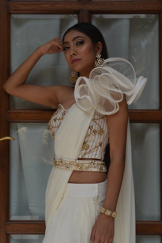 Ivory Ruffle Saree - Image 4
