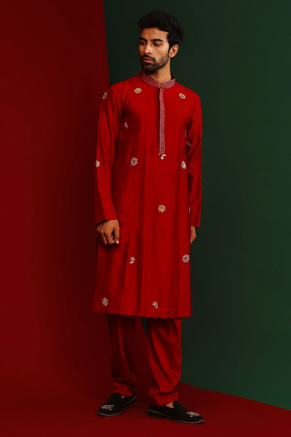 Jahaan Red Embroidered Kurta