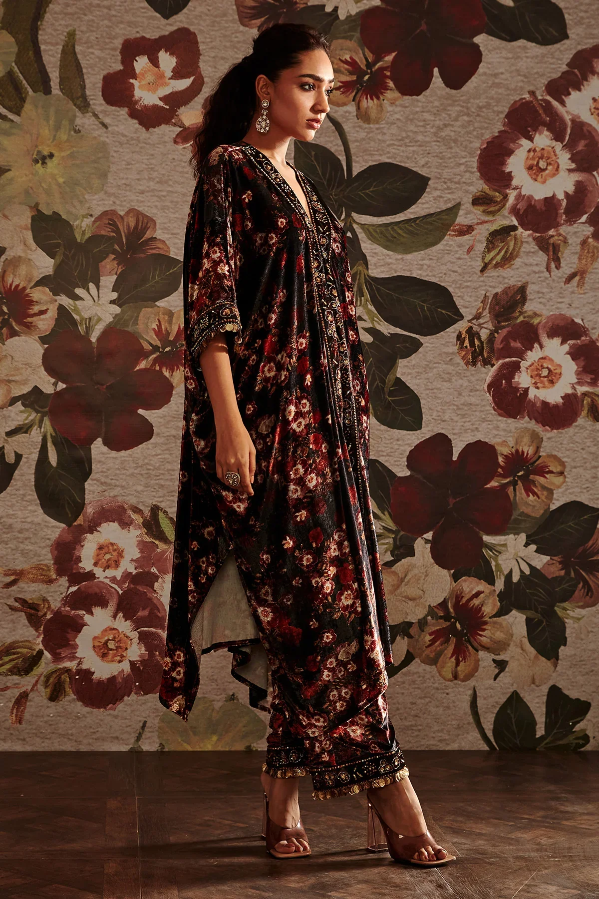 Kaftan With Pants - Image 6