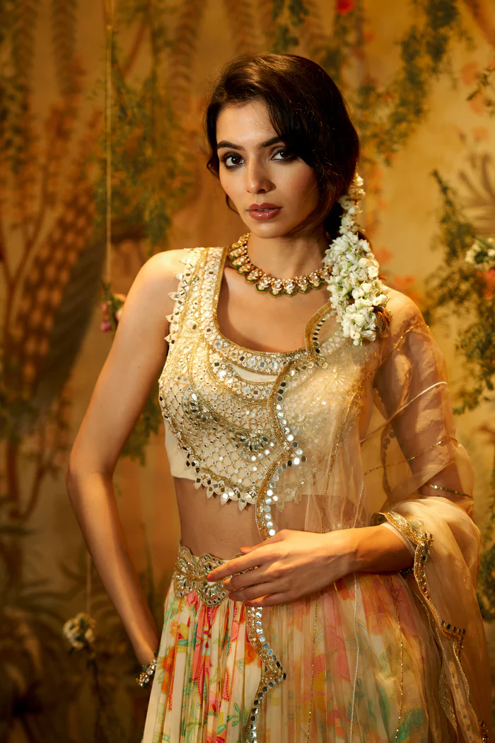 KAMAL-LATA Lehenga - Image 3