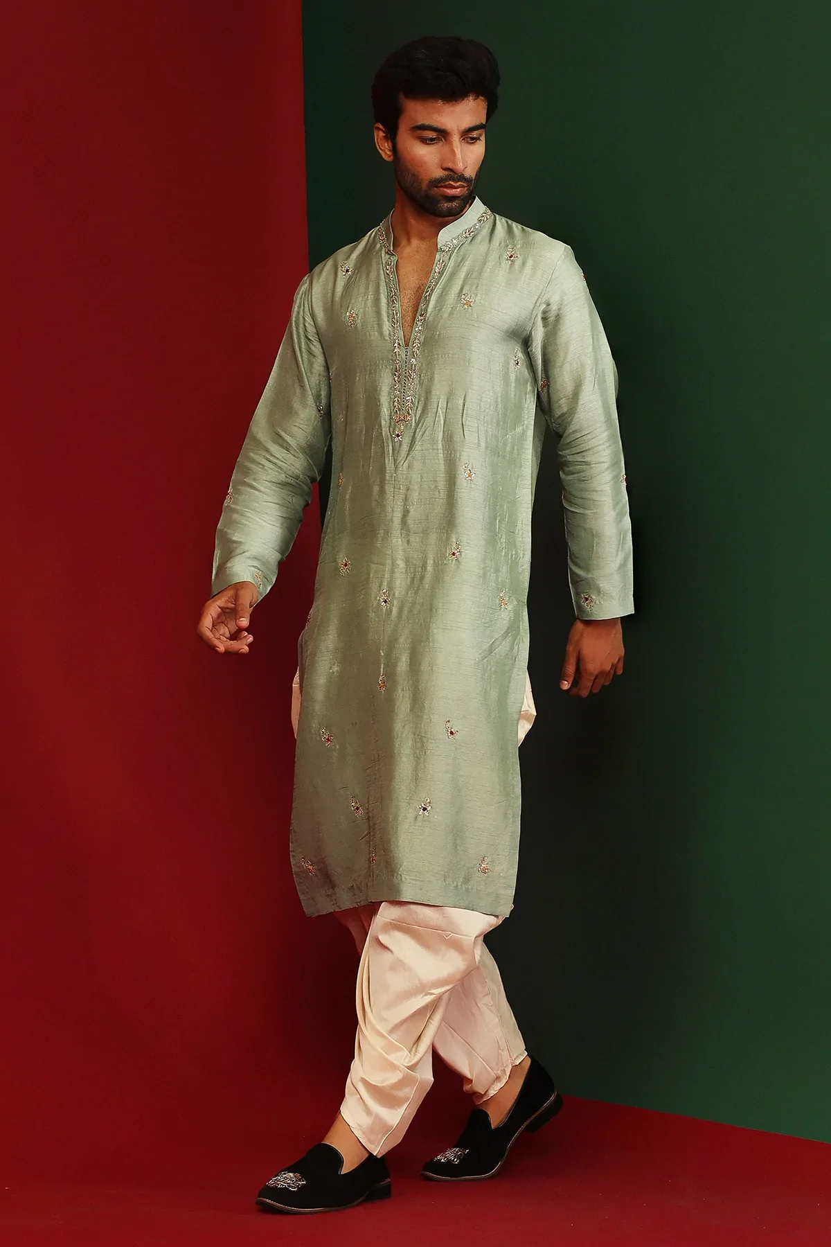 Keyan Jade Embroidered Kurta - Image 3