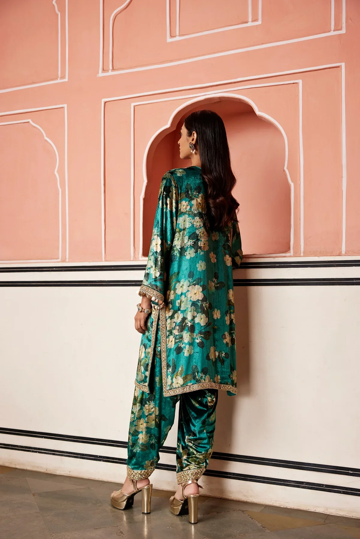 Kurta Salwar Set - Image 5
