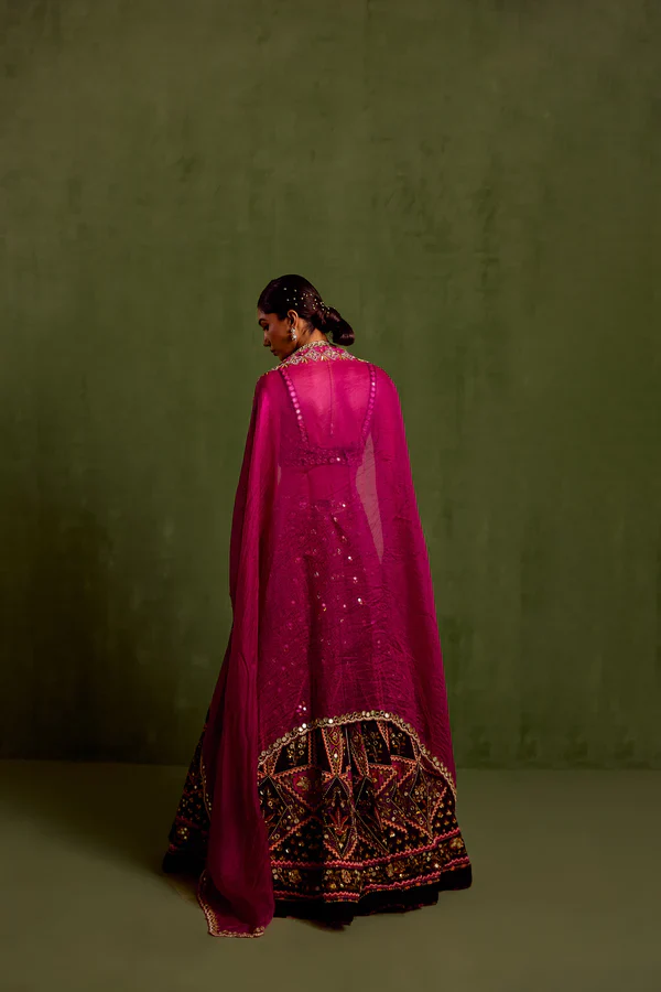 Magenta Viscose Raw Silk Print Quatrefoil Sweetheart Neck Lehenga And Blouse Set - Image 5