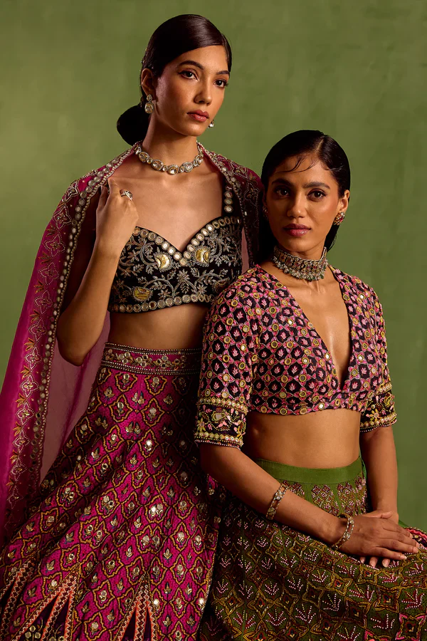 Magenta Viscose Raw Silk Print Quatrefoil Sweetheart Neck Lehenga And Blouse Set - Image 9