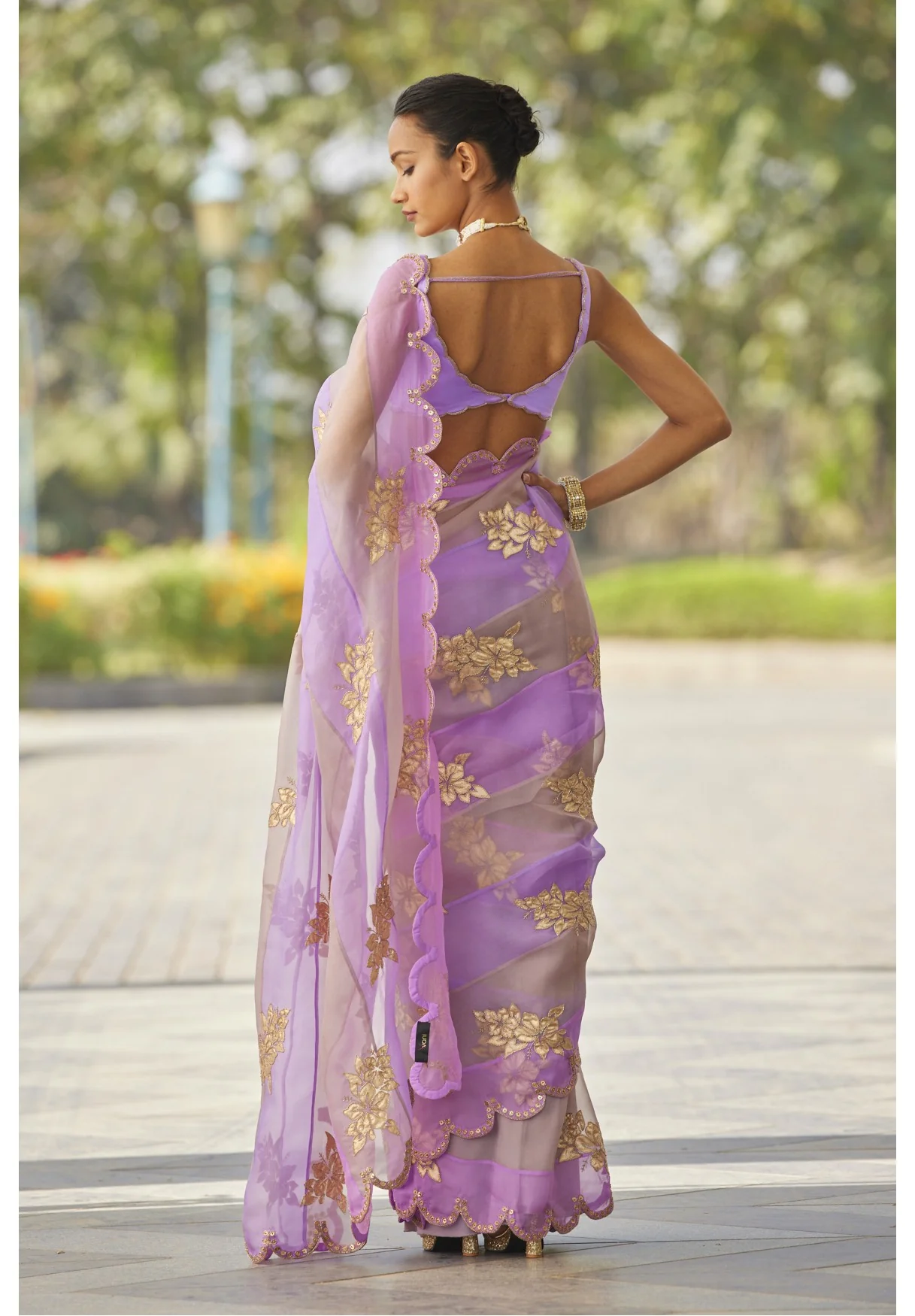 Mauve Multicolor Flower Saree Set - Image 3