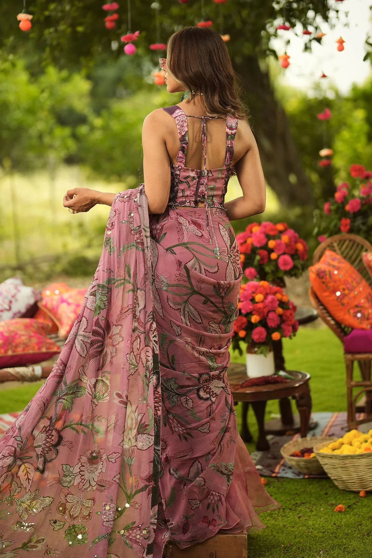 MOMINA - Embroidered Ruffled Saree Corset Blouse Mm Gold Belt - Image 7