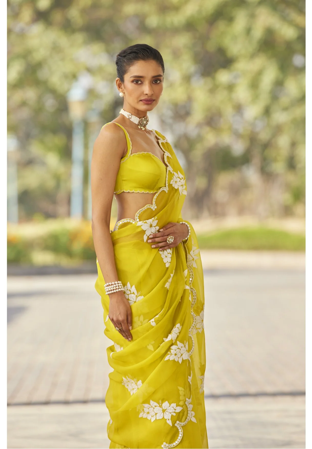 Moss Green Flower Saree Set - Image 4