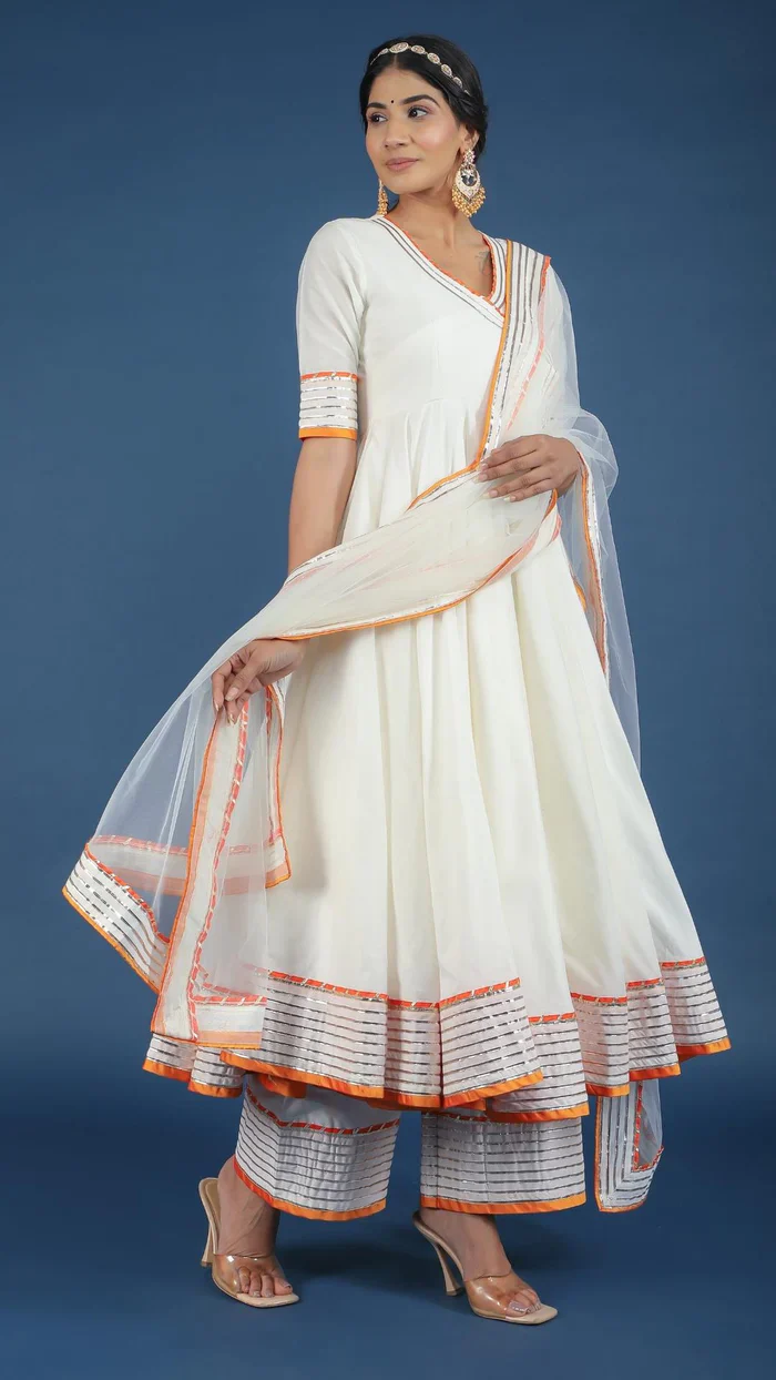 Noor cotton silk off white anarkali set with potli - Image 4