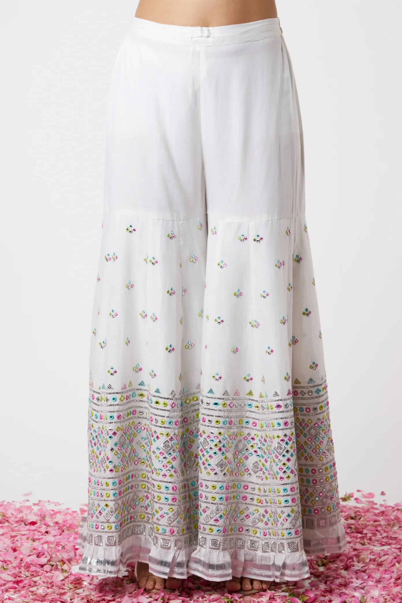 Noor strappy sharara set - Image 3