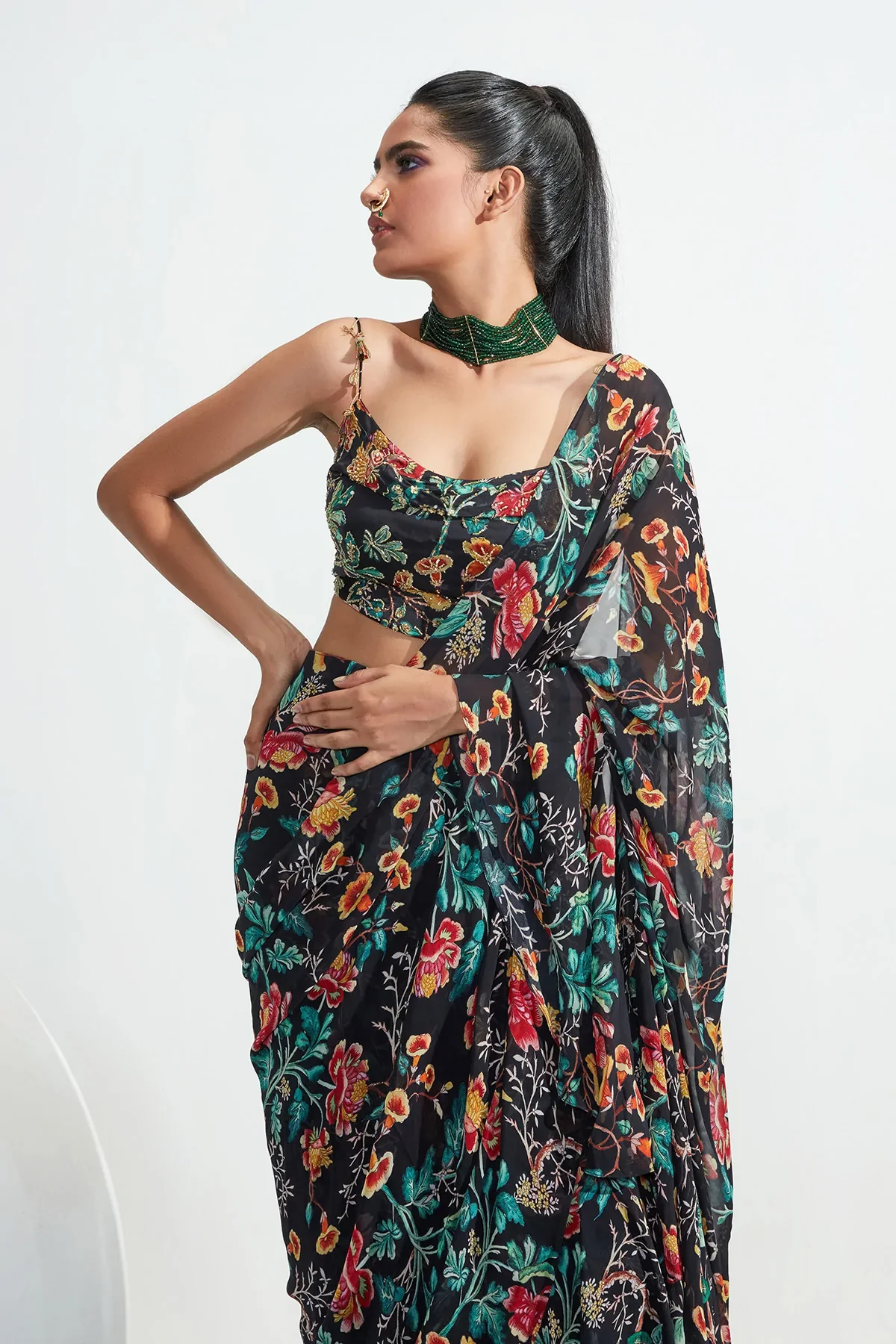 NORA NECKLACE - Image 4