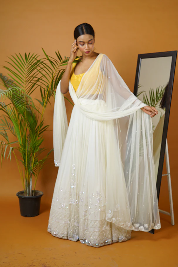 Off White Lehenga - Image 8