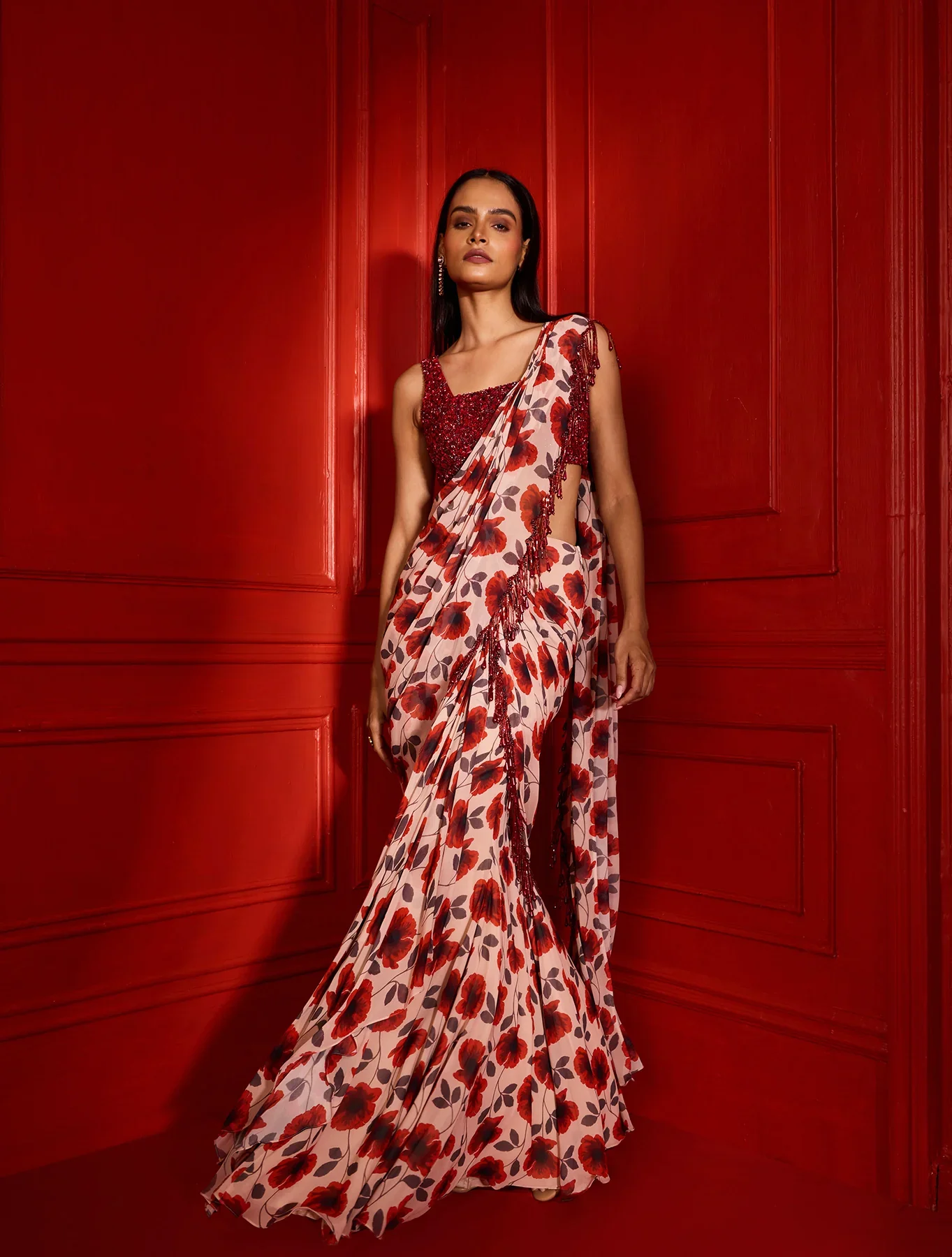 OMAHA - Beige & Red Hibiscus Floral Printed Fishtail Saree - Image 2