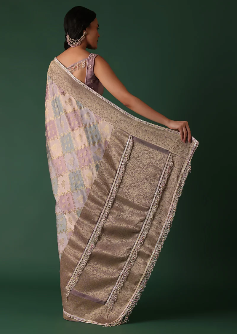 Onion Pink Printed Saree With Blouse In Banarasi Silk - Image 4