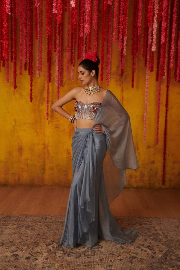 Peri Wrinkle Saree - Image 4