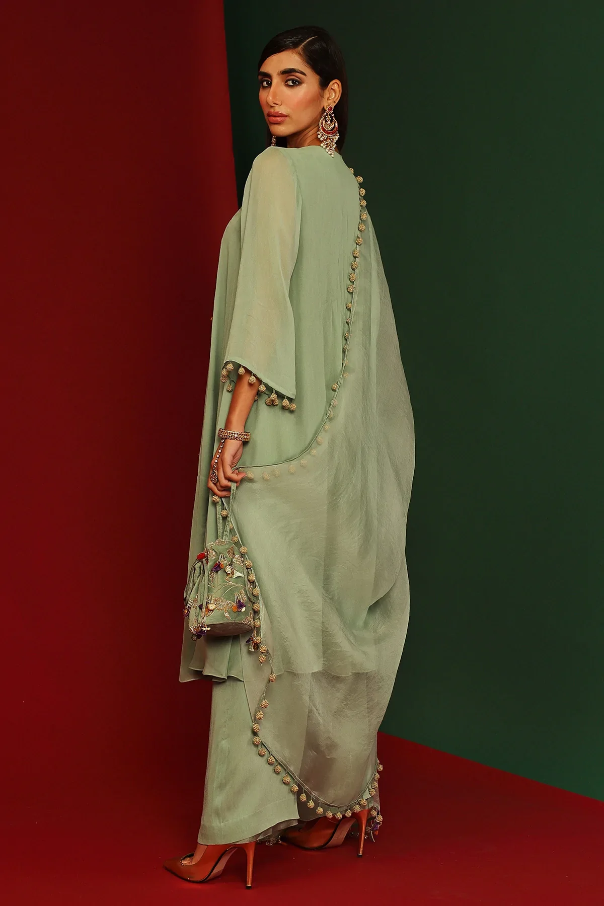 Pihu Jade Embroidered Kurta - Image 2
