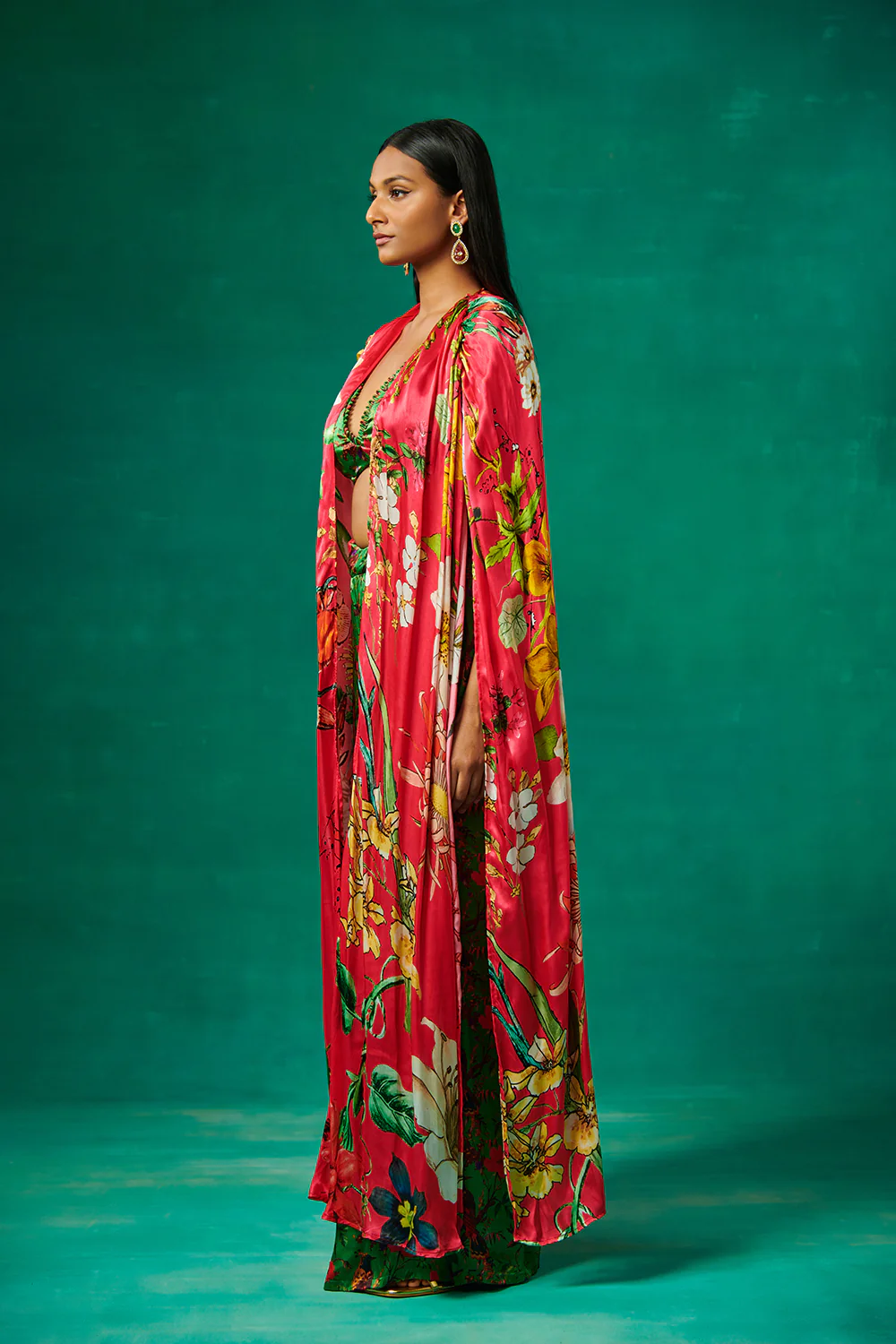 Pink Cape With Green Bustier And Pants - Image 3