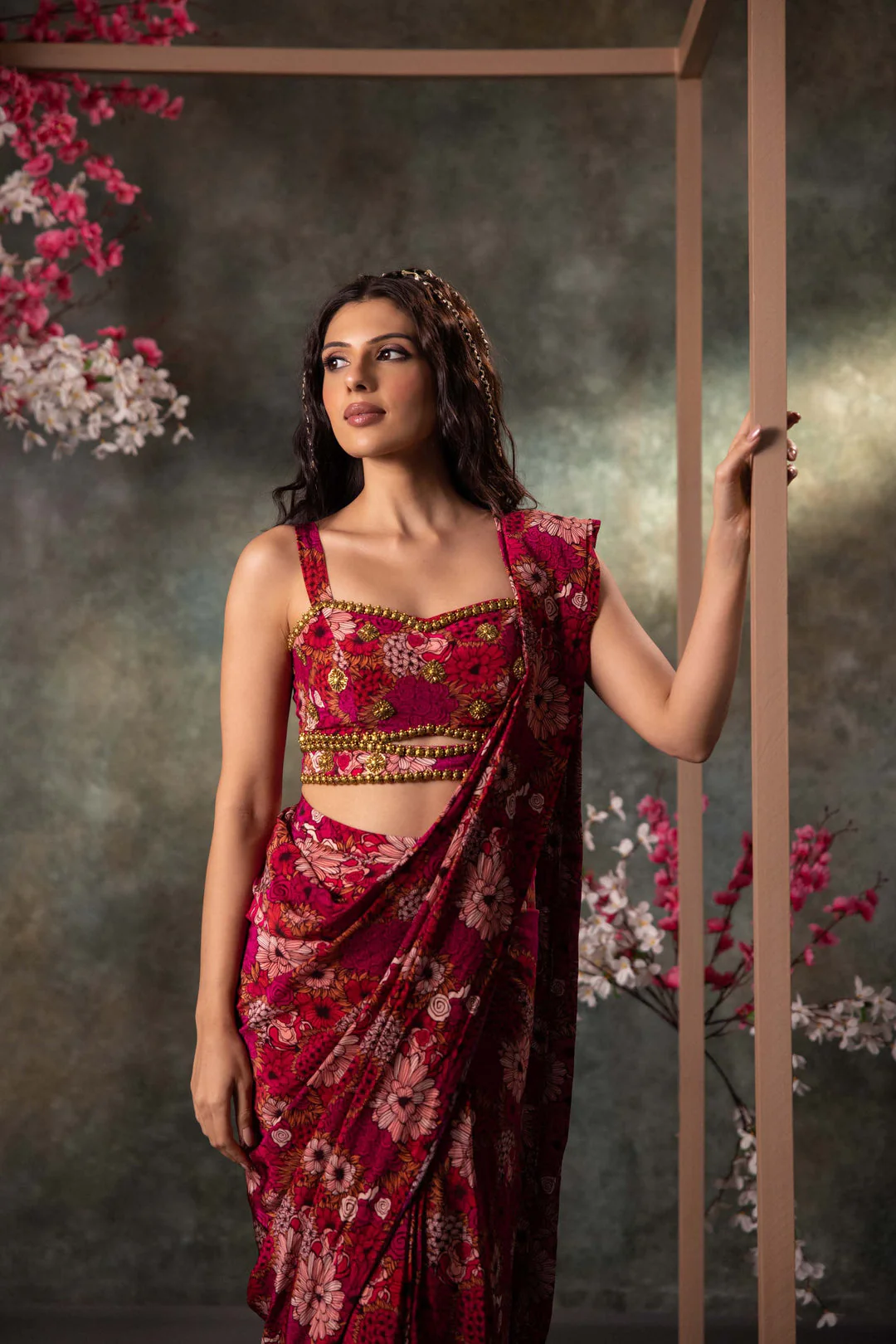 Pink Printed Saree Set With Embroidery - Image 2