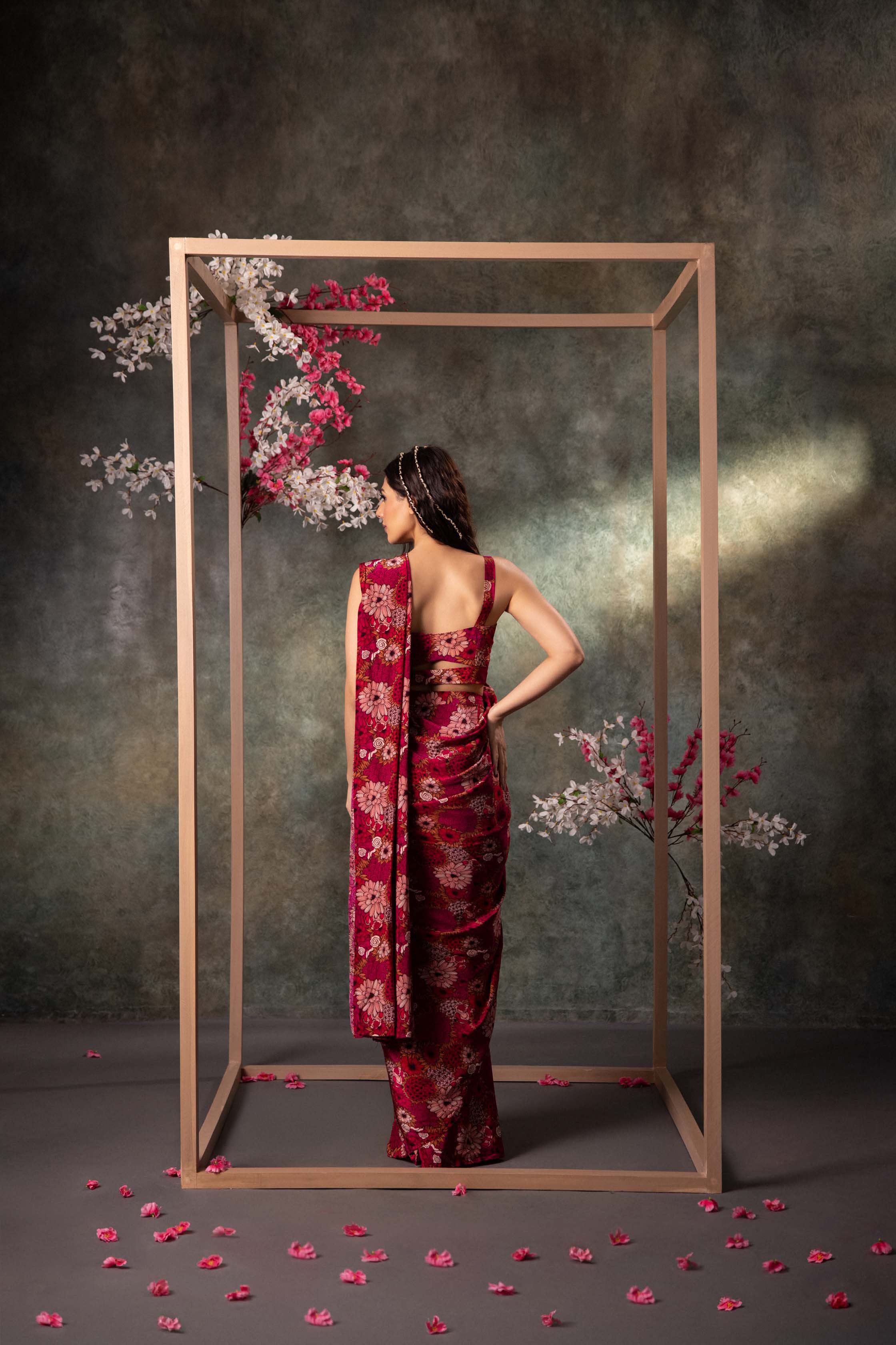 Pink Printed Saree Set With Embroidery - Image 3