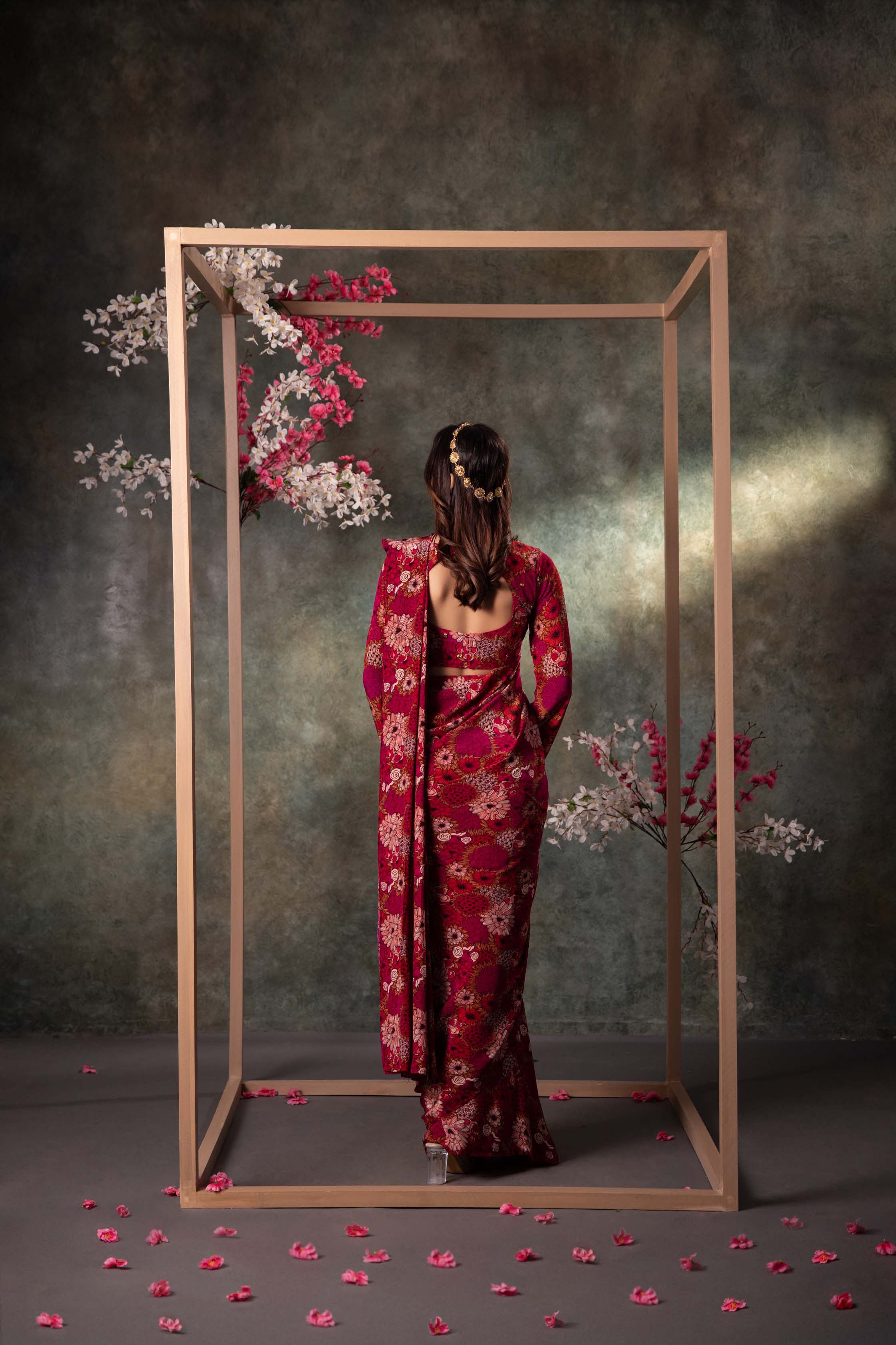 Pink Printed Saree Set With Embroidery - Image 2