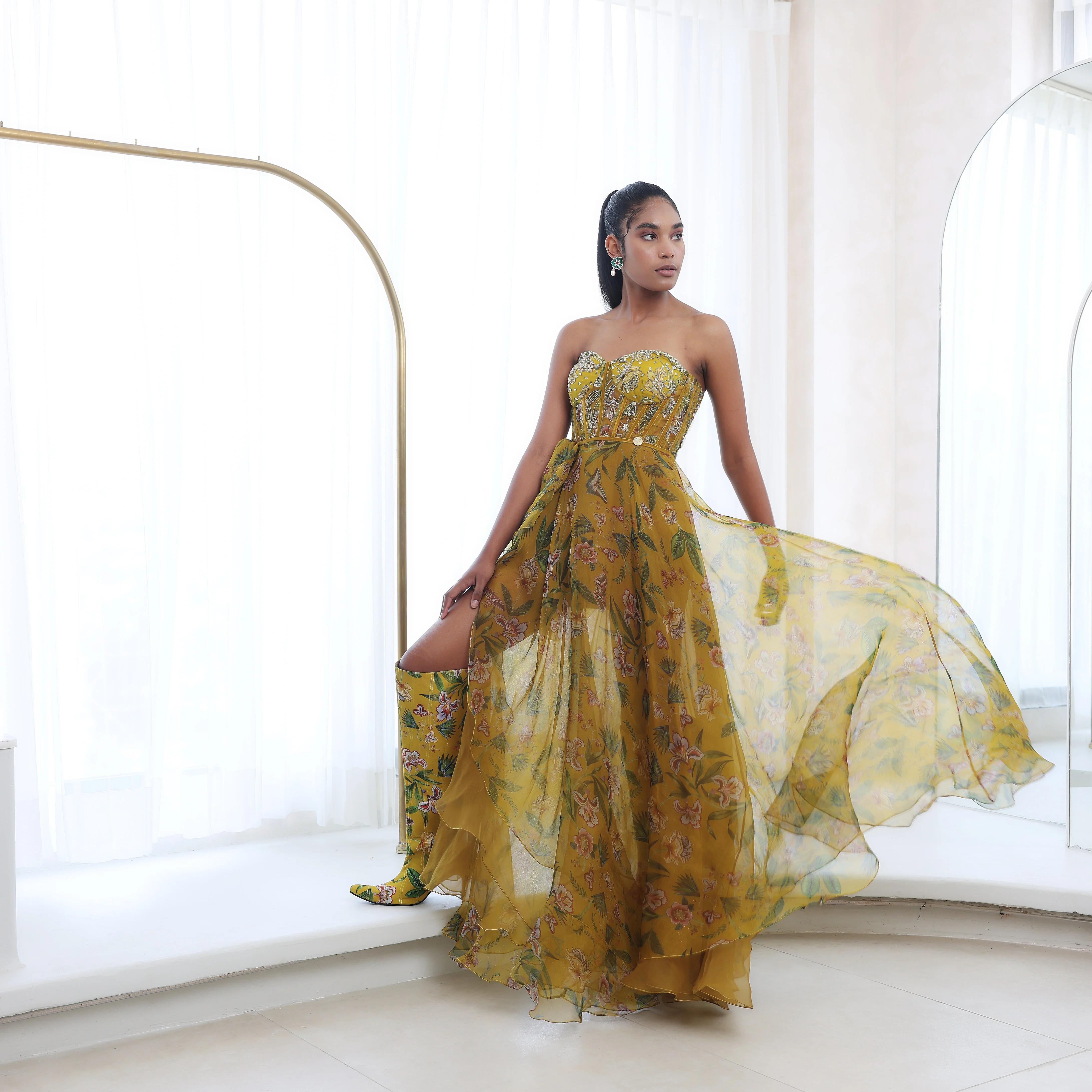 ISHANI - Printed Gown With Embroidered Bodice - Image 5
