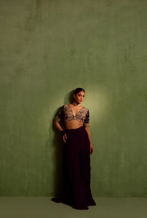 Purple Viscose Chinon Embroidered Blouse Pre-draped Saree With Abstract Hand - Image 7